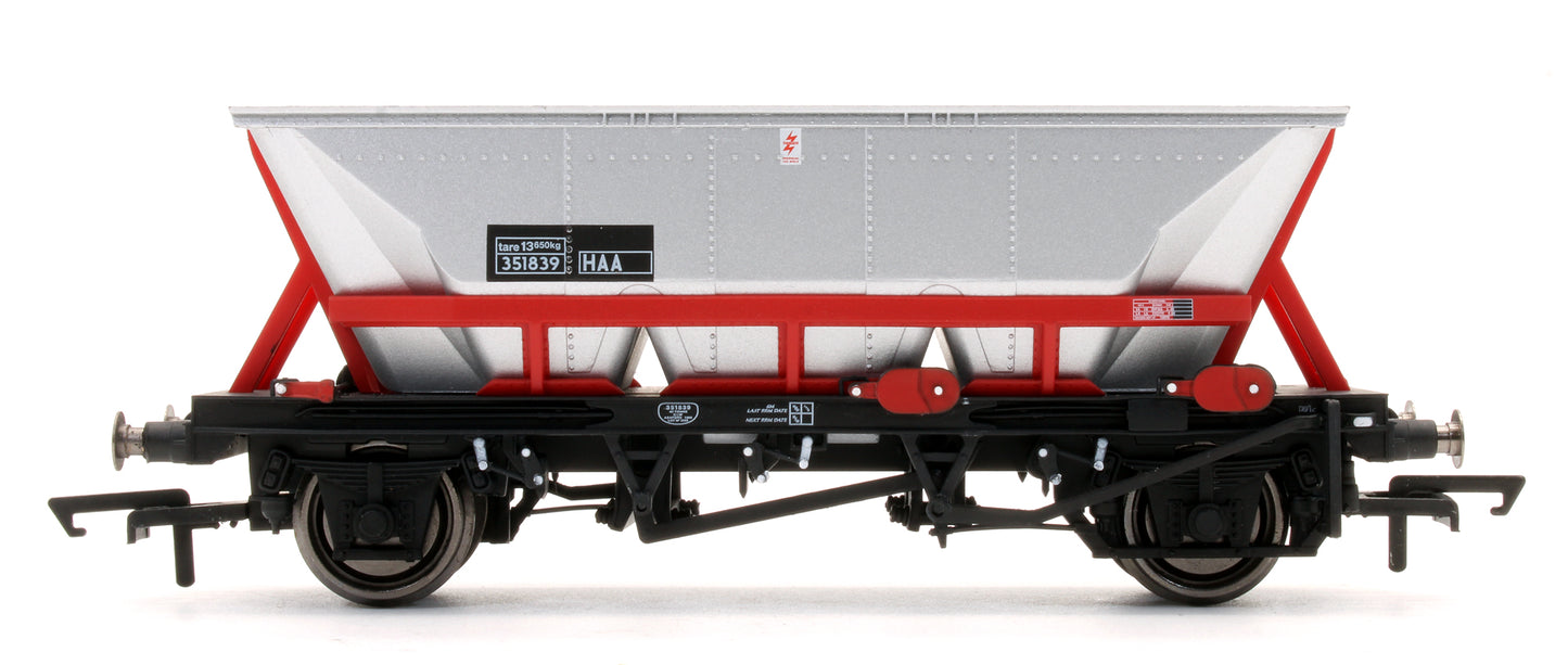 Pre-Owned R6705 BR Railfreight HAA MGR Wagon '351839'