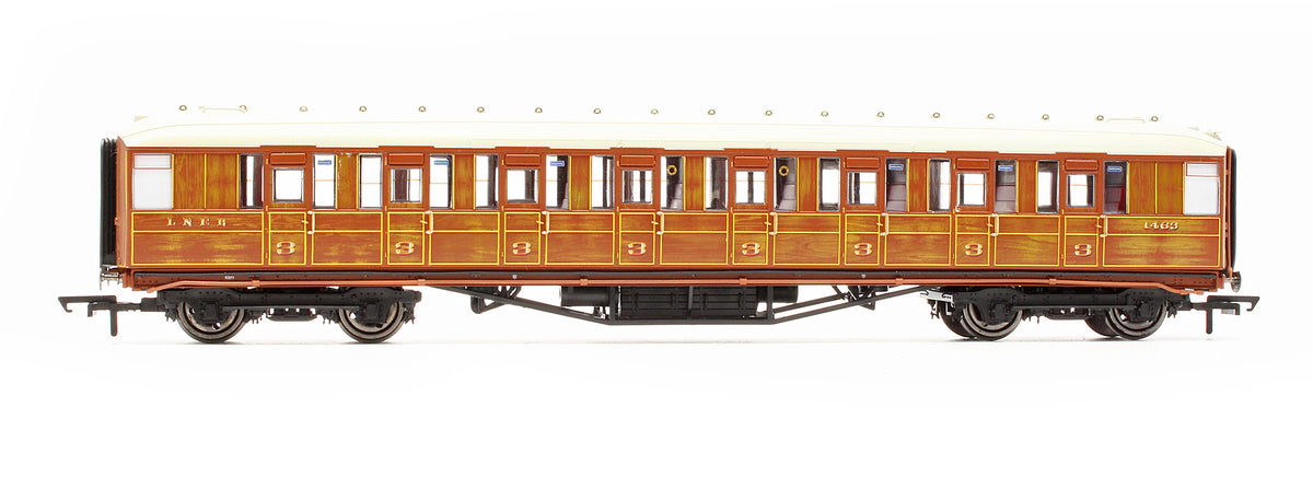 Pre-Owned LNER 61ft 6in Gresley Teak Corridor 3rd Class Coach '1463'