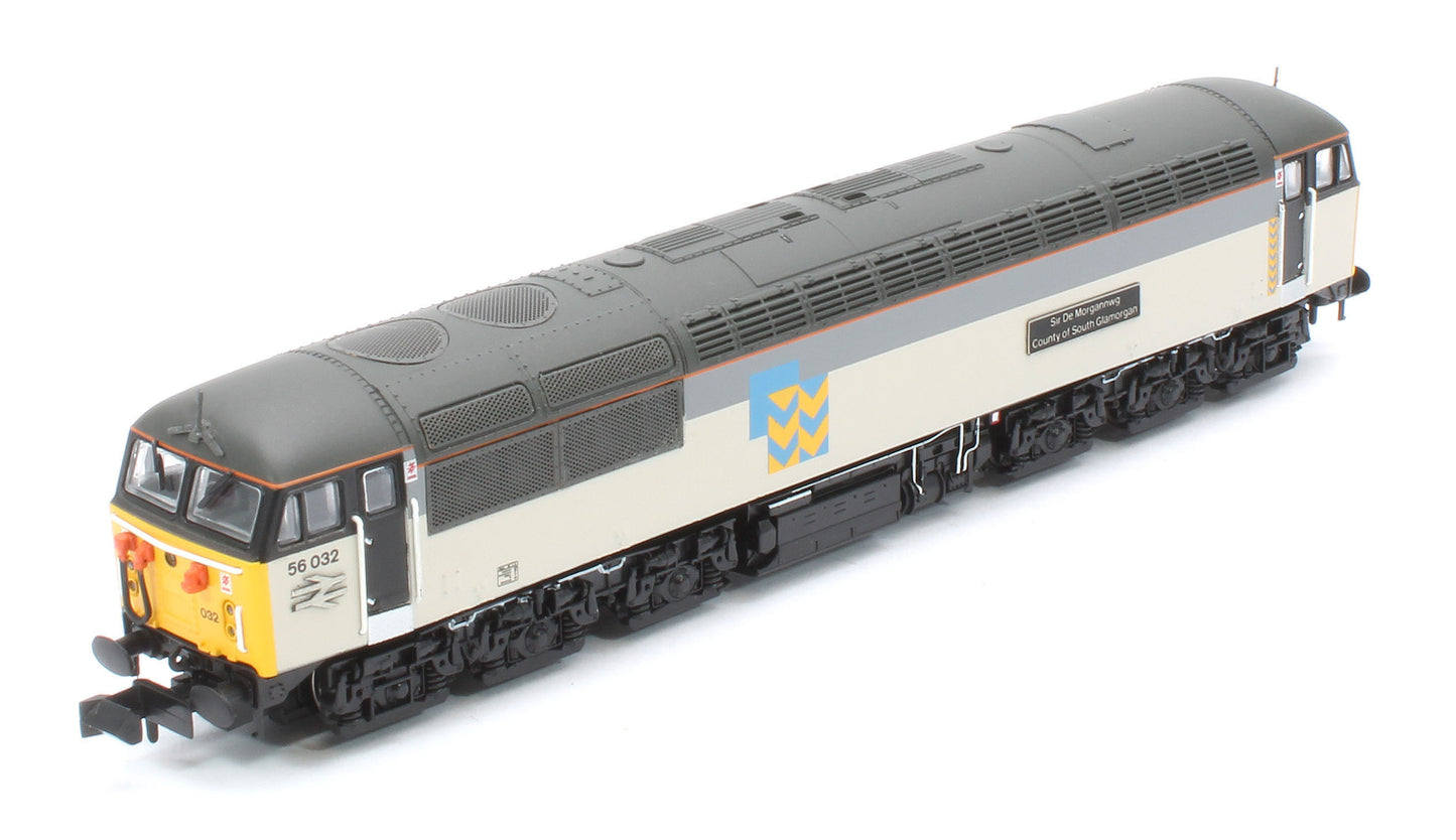 GM2210701 Class 56 032 County of South Glamorgan Railfreight Metals Diesel Locomotive