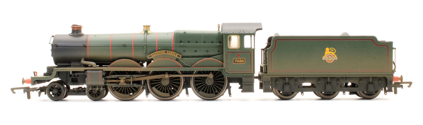 Pre-Owned BR Green 4-6-0 'Taunton Castle' 7036 Steam Locomotive - Weathered