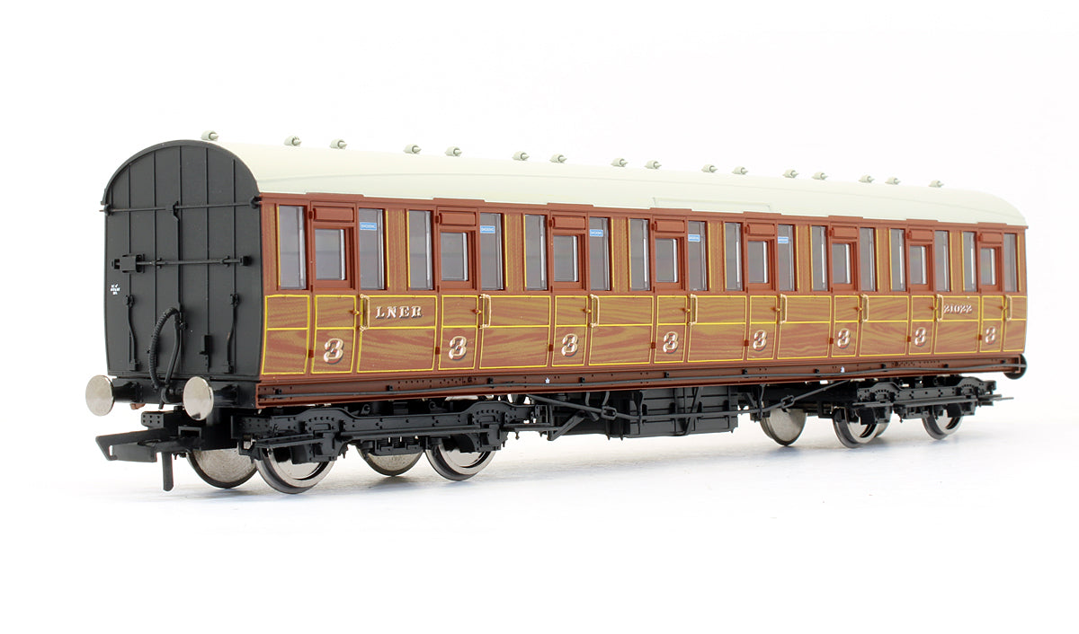 R4516B Pre-Owned LNER Gresley Suburban 3rd Class Coach '21022'
