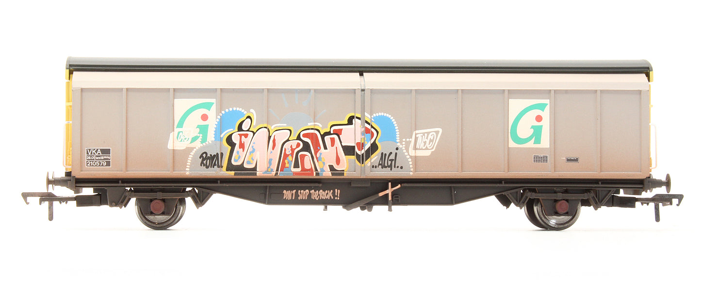 37-605 Pre-Owned 46 Ton VGA Sliding Wall Van Railfreight '210579' - Weathered With Graffiti