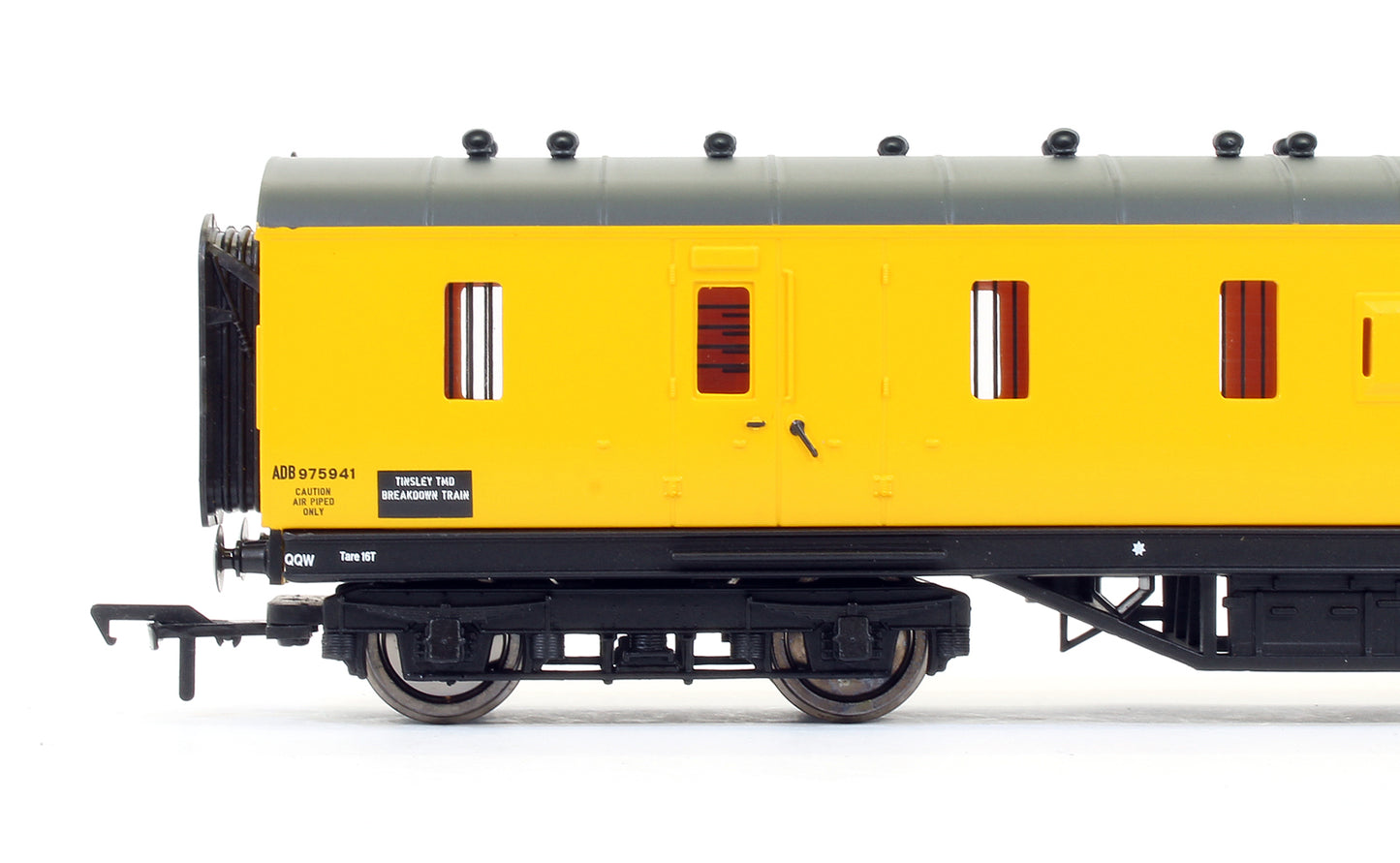 Pre-Owned 34-325Y 50ft Parcels Van Engineers Yellow (Exclusive Edition)