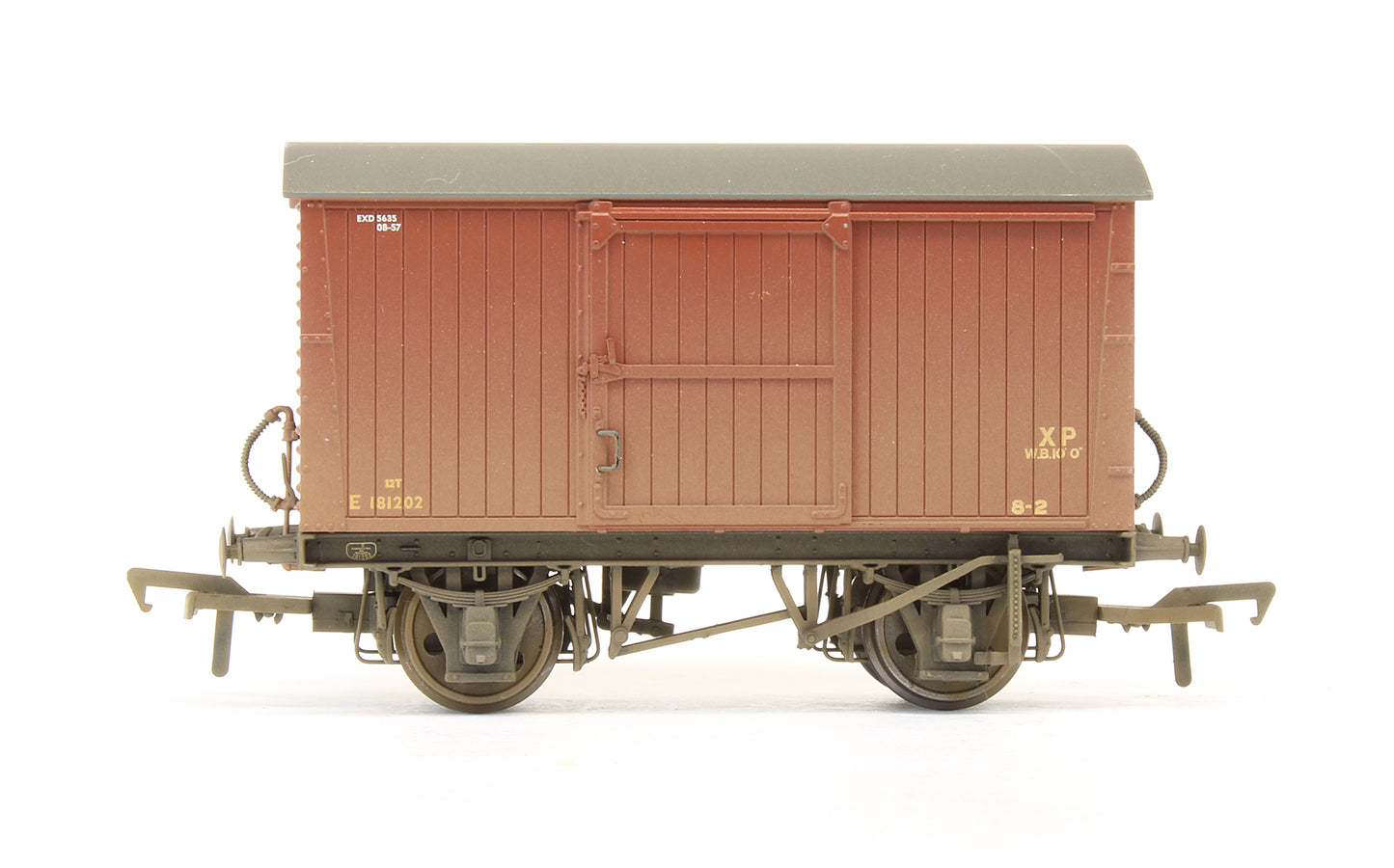Pre-Owned 12 Ton Ventilated Van BR Bauxite (Early) 'E 181202 - Weathered