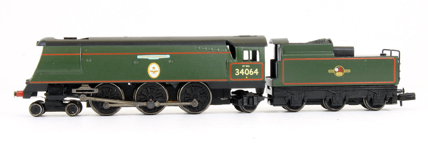 Pre-Owned Battle Of Britain 34064 'Fighter Command' BR Green Late Crest Steam Locomotive
