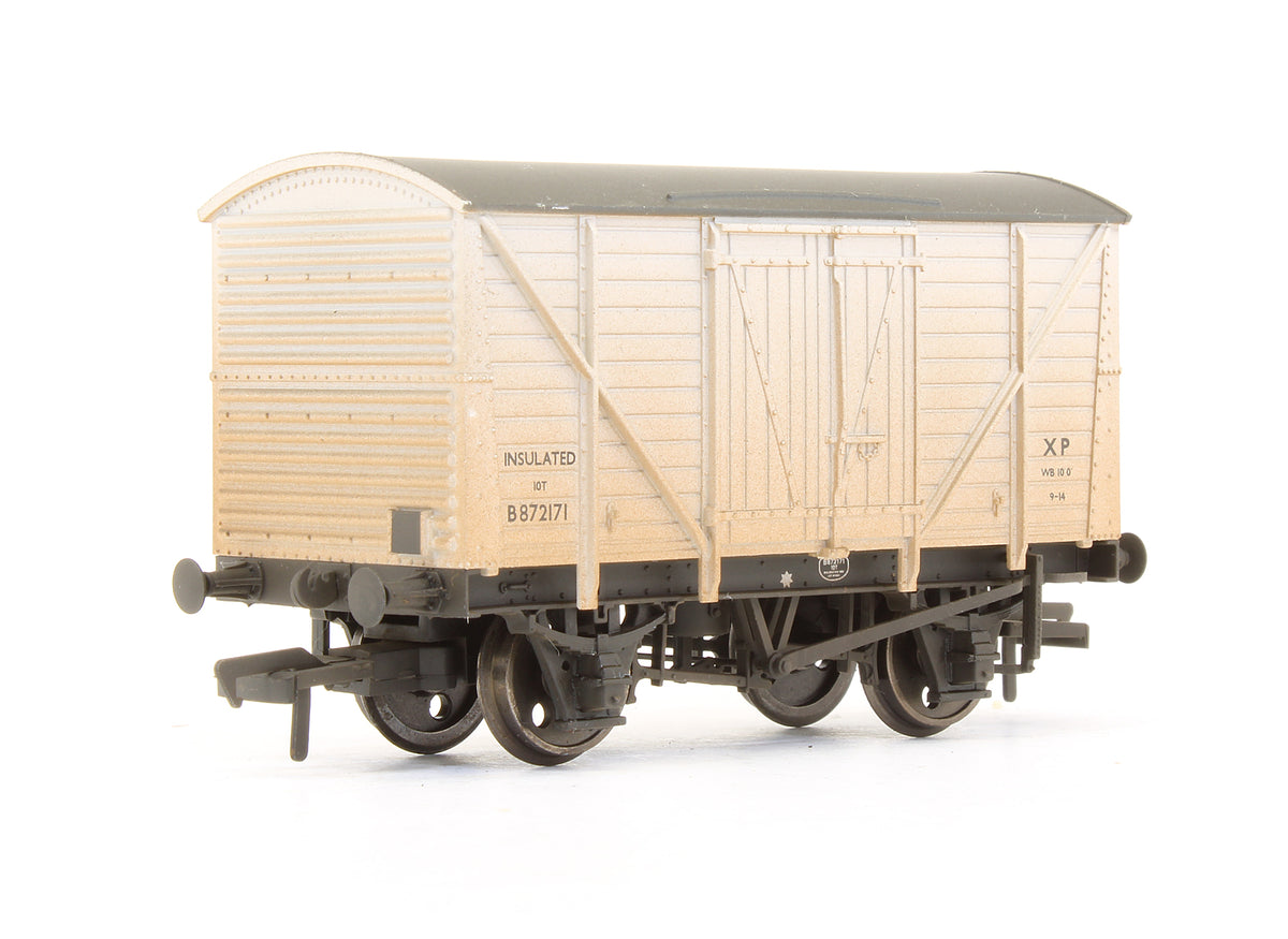 38-191C Pre-Owned 10 Ton BR Insulated Van White 'B872171' - Weathered