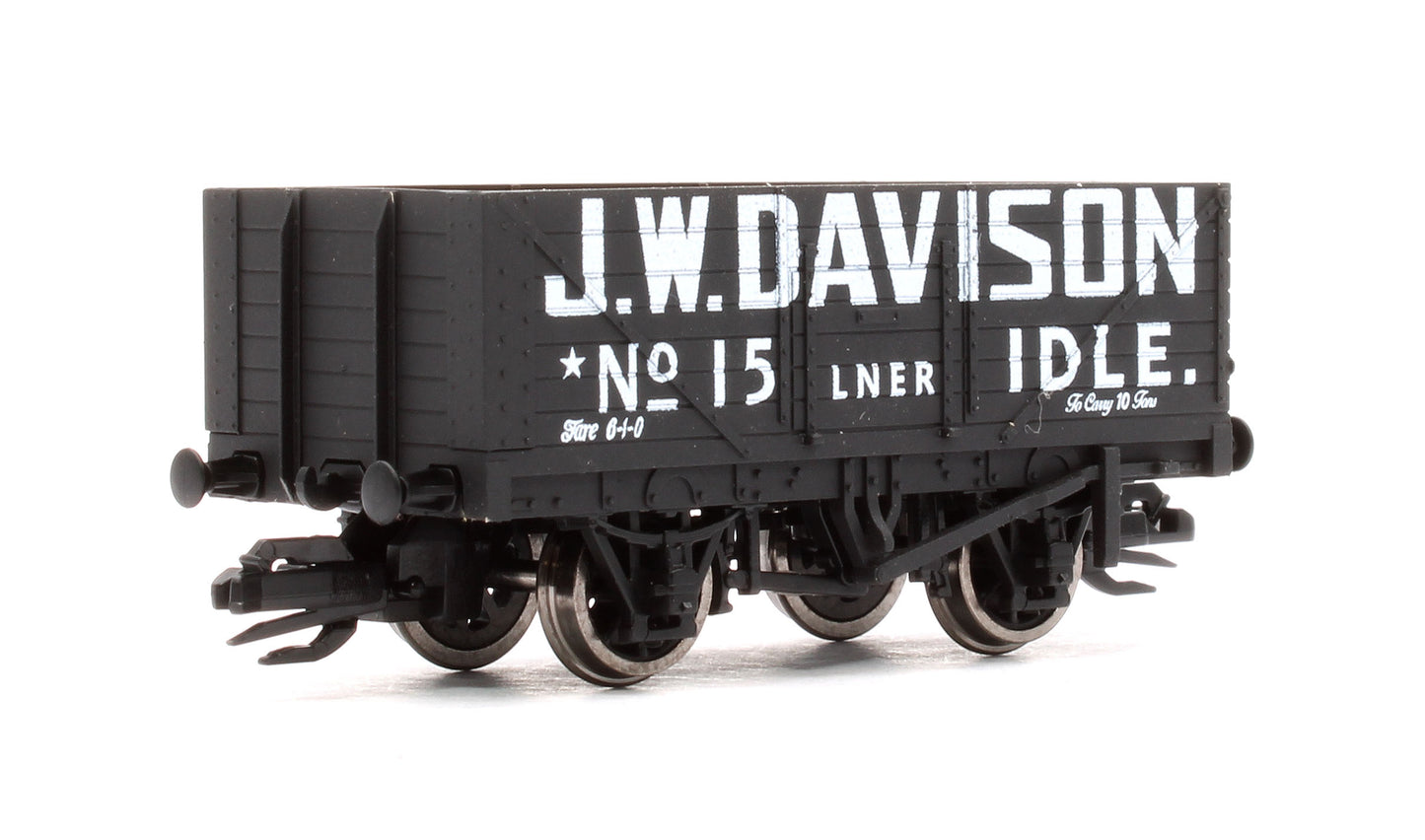 TT:120 Scale 7 Plank Wagon J. W. Davison