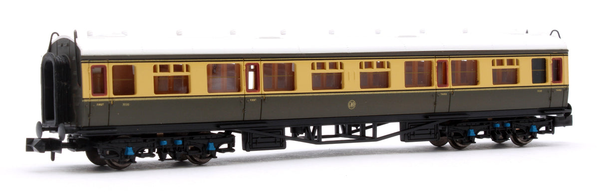 2P-000-053 Pre-Owned Collett Coach Chocolate & Cream Shirtbutton Composite 7030
