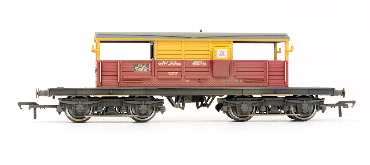 Pre-Owned Queen Mary Brake Van Satlink - Weathered