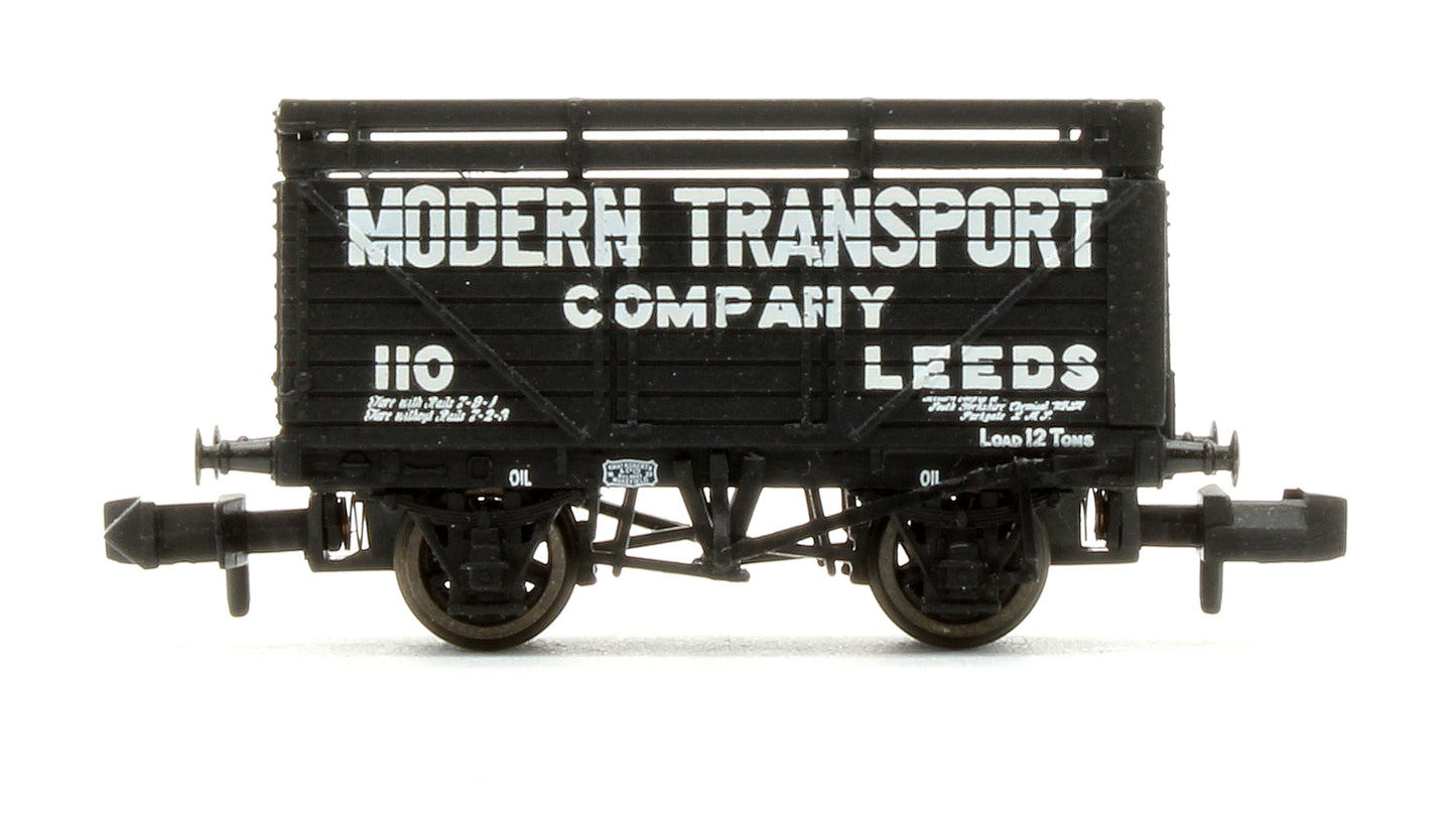 Pre-Owned 377-201 8 Plank Wagon with Coke Rail Modern Transport '110'