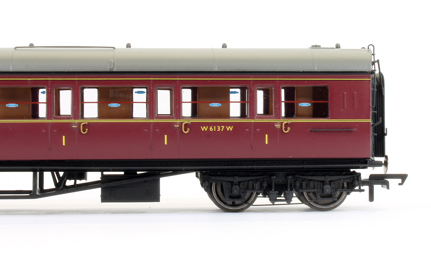 BR Maroon Collett Corridor Composite (RH) Coach 'W6137W'