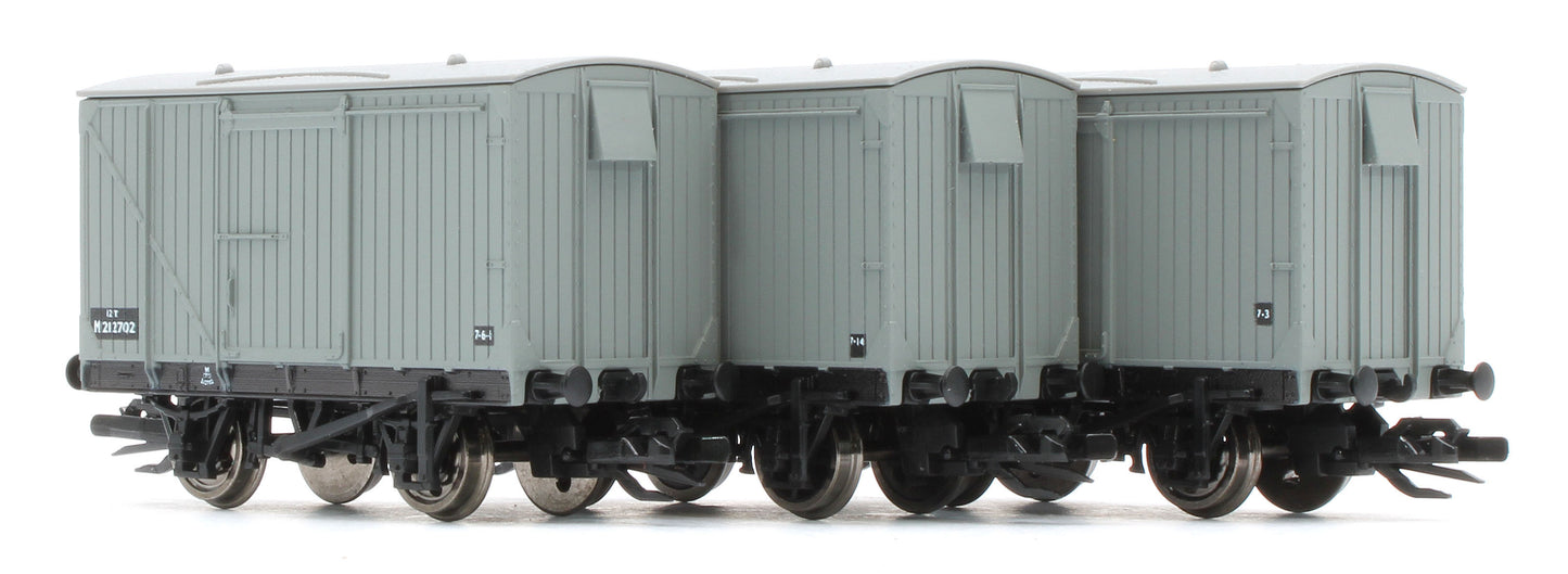 TTR61302 TT:120 Ex-LMS 9ft Wheelbase Unfitted BR Grey Vans - Pack of 6