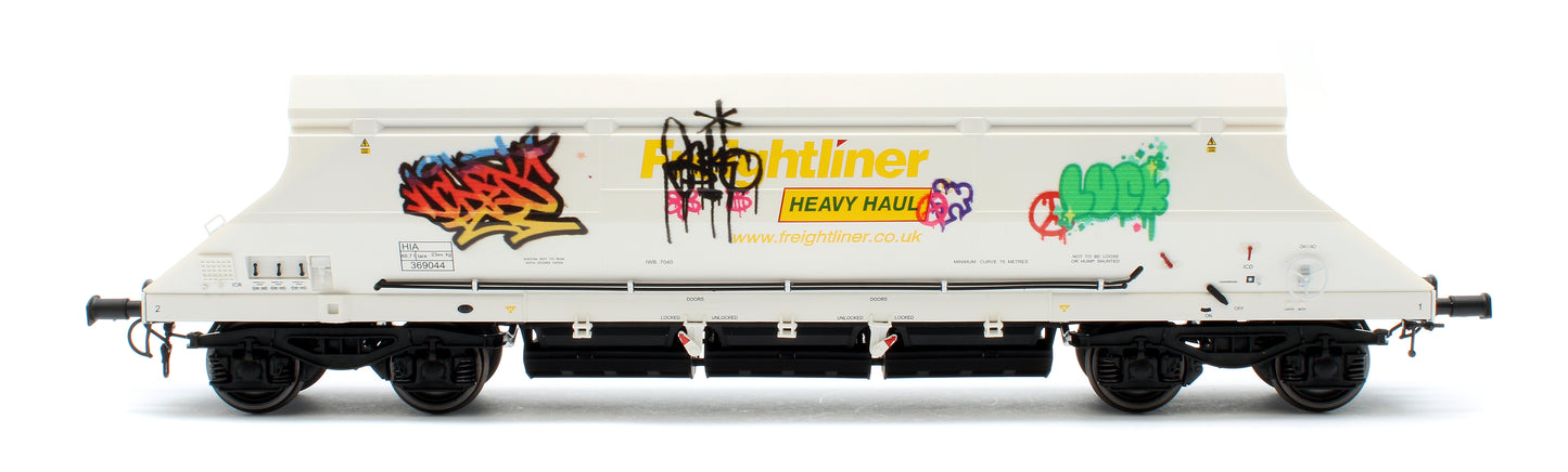 HIA Freightliner White Heavy Haul Limestone Hopper 369044 Graffiti