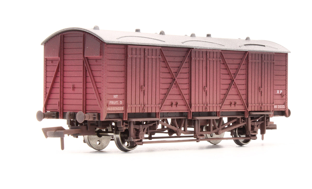 4F-014-004 Fruit D BR W2023 - Weathered