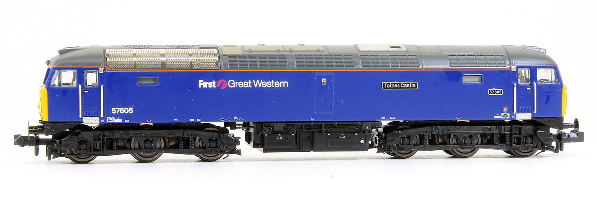 Pre-Owned 371-655 Class 57605 First Great Western 'Totnes Castle' Diesel Locomotive - DCC Sound