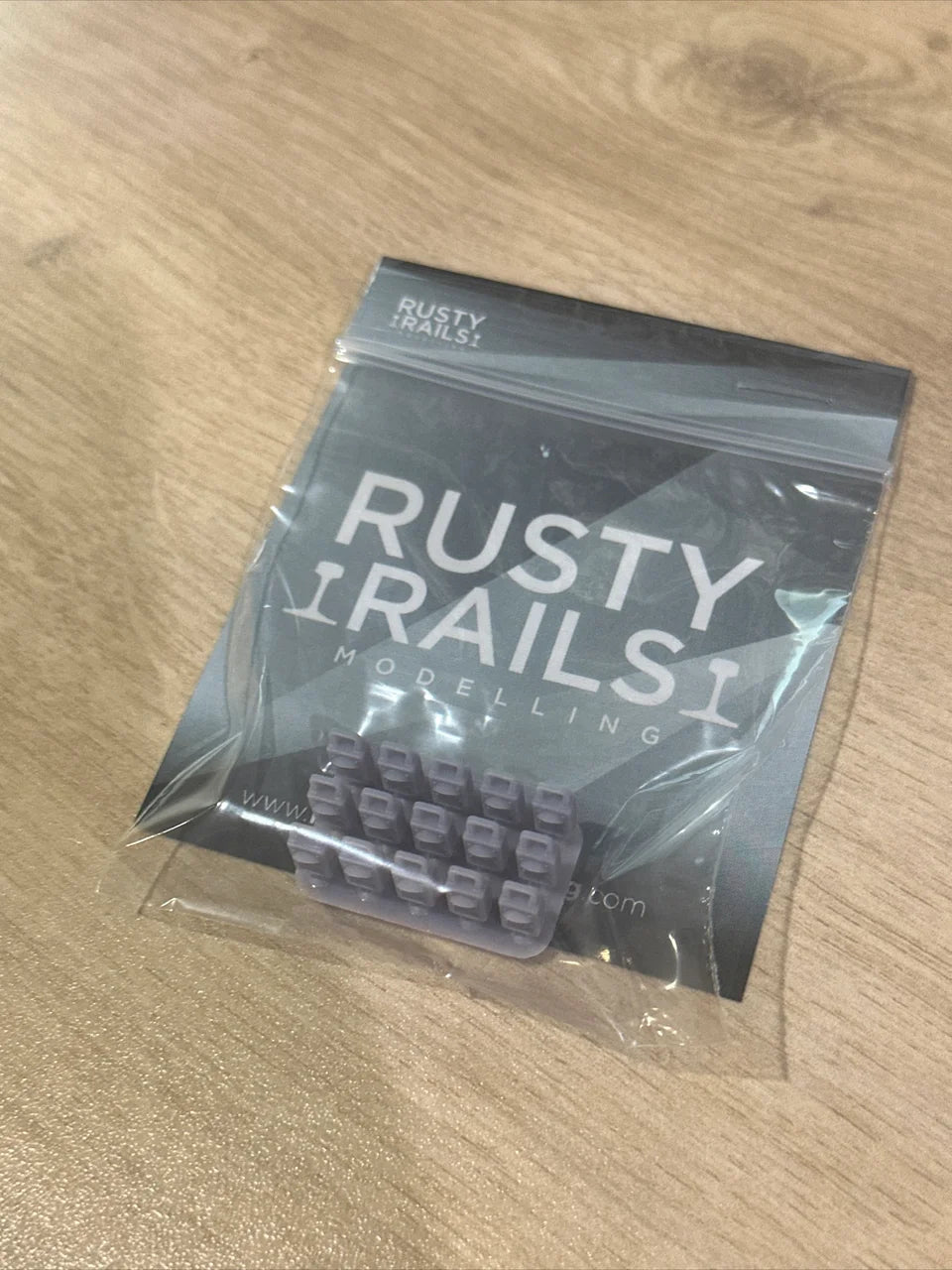 O Gauge Modern Tail Lamps (Pack of 15) - Unpainted Model Kit