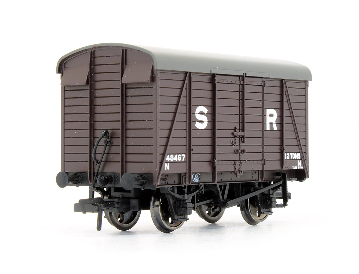 Pre-Owned 12 Ton Southern Planked Vent Van SR Large Logo