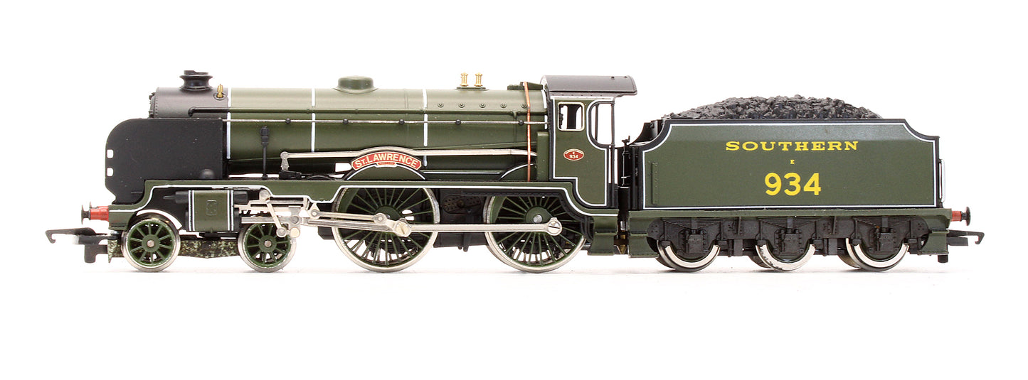 Pre-Owned R533 SR 4-4-0 Schools Class 'St. Lawrence' 934 Steam Locomotive - Limited Edition