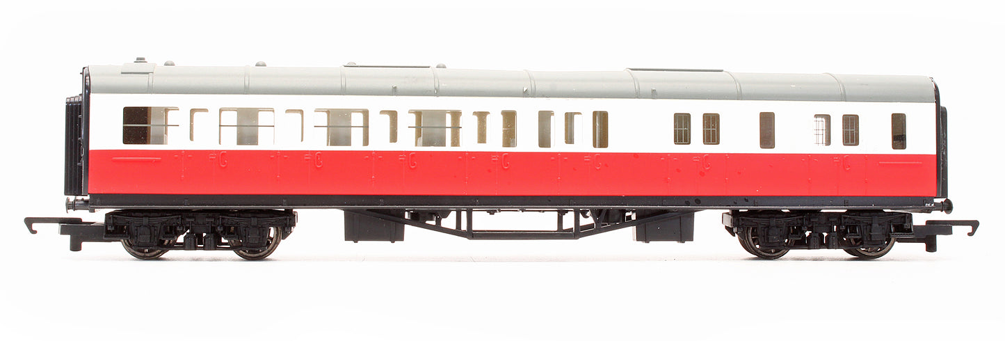 Pre-Owned R9052 Thomas & Friends James Brake Coach