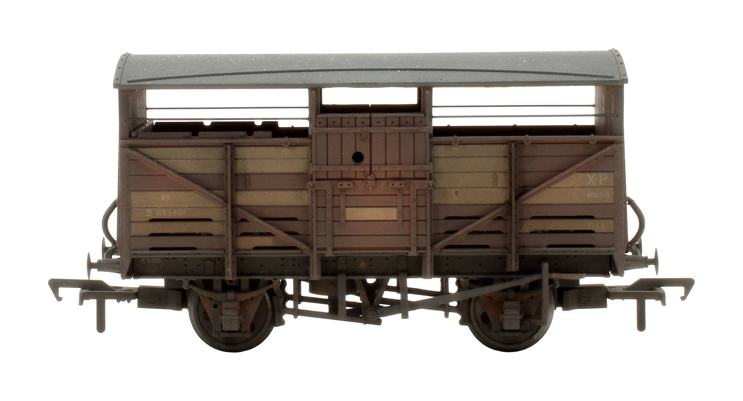 Pre-Owned 37-715 Set Of 3 - 8 Ton Cattle Wagons BR Bauxite Early - Custom Weathered