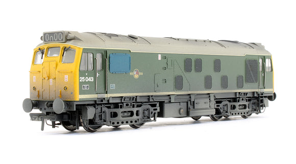Pre-Owned Class 25043 BR Green Full Yellow Ends Diesel Locomotive (Weathered)