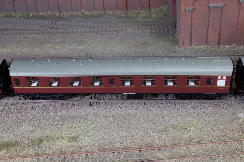 R40519 Mark 1 TSO Second Open BR Maroon M3764