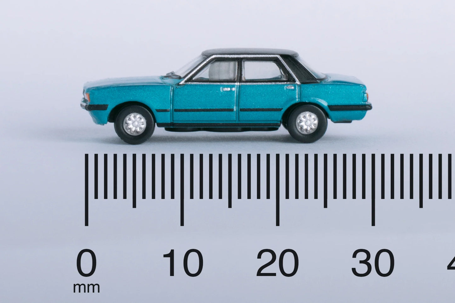 Ford Cortina Mk5 Cosmos Blue