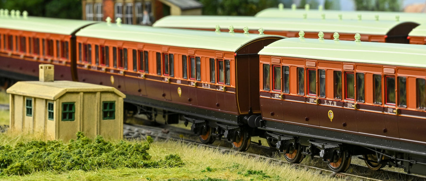 978142 ‘Evolution’ 48’ Lancashire and Yorkshire Railway Brown & Umber Full brake No.12
