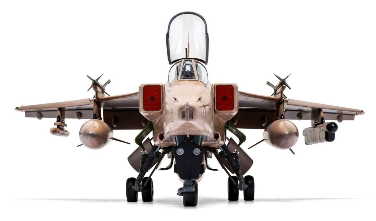 SEPECAT Jaguar GR.1/GR.1A Model Kit