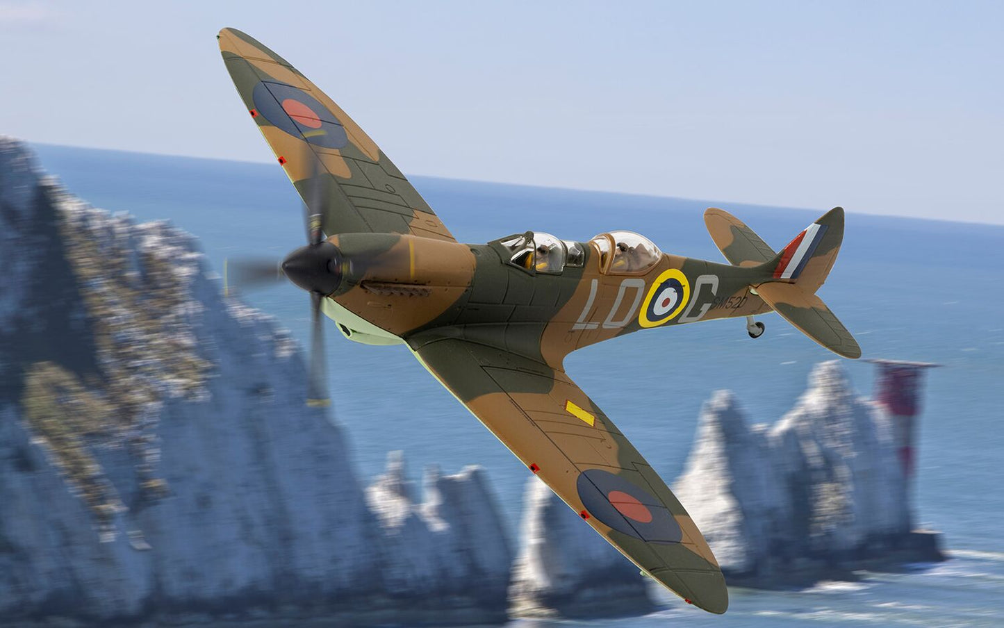 Supermarine Spitfire T9, SM520/ LO-G (G-ILDA), RAF No.602 Sqn, Goodwood Aerodrome