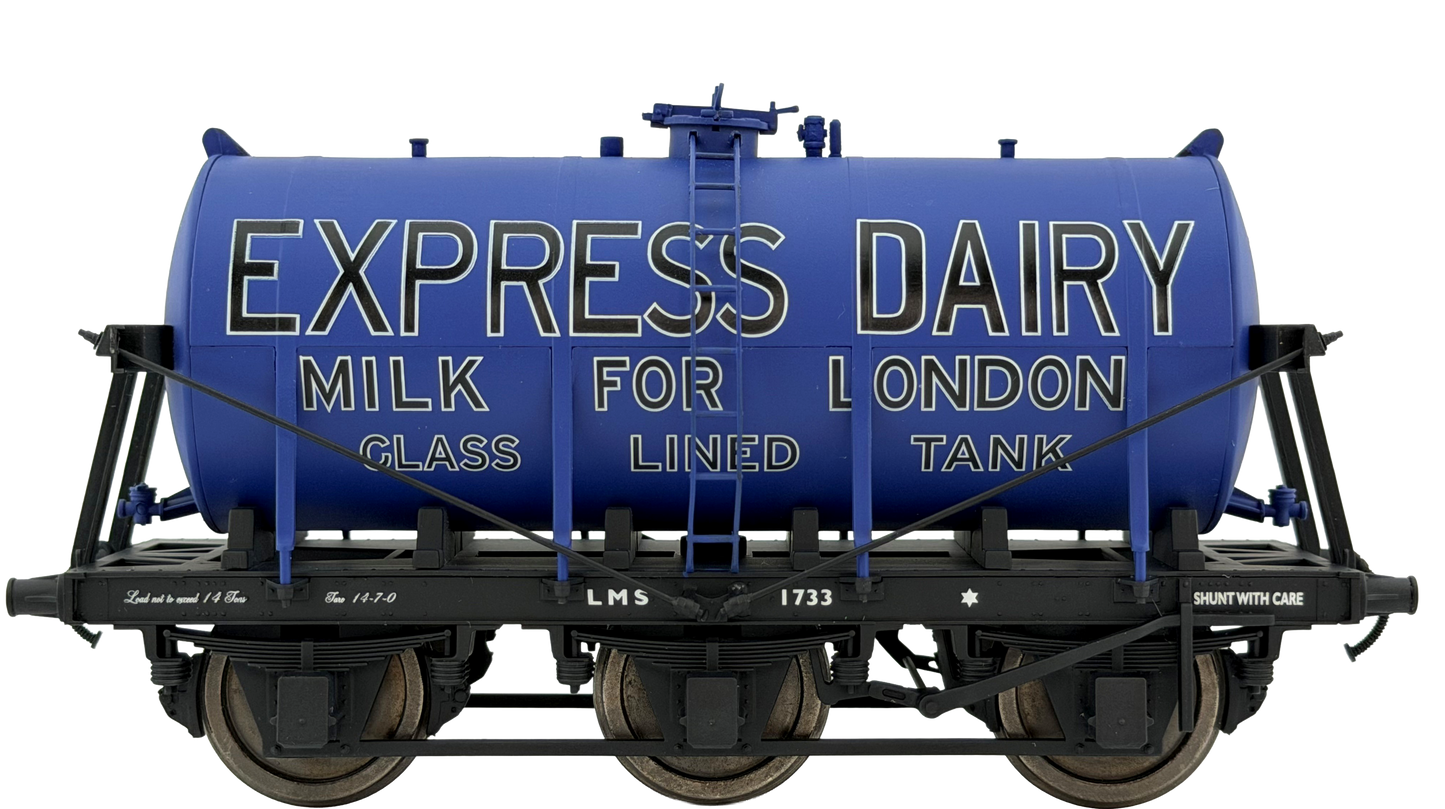 7F-031-011 6 Wheel Milk Tanker Express Dairies For London 1733