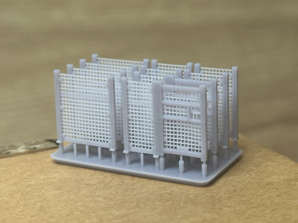 OO Gauge Platform End Fences (Pack of 10) - Unpainted