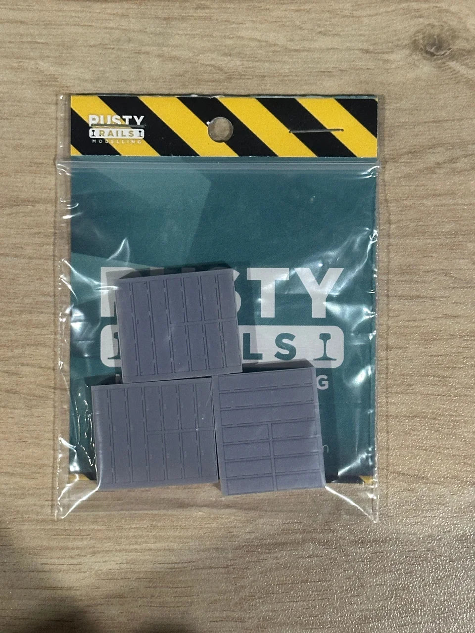 OO Gauge Lockers (Pack of 3) - Unpainted