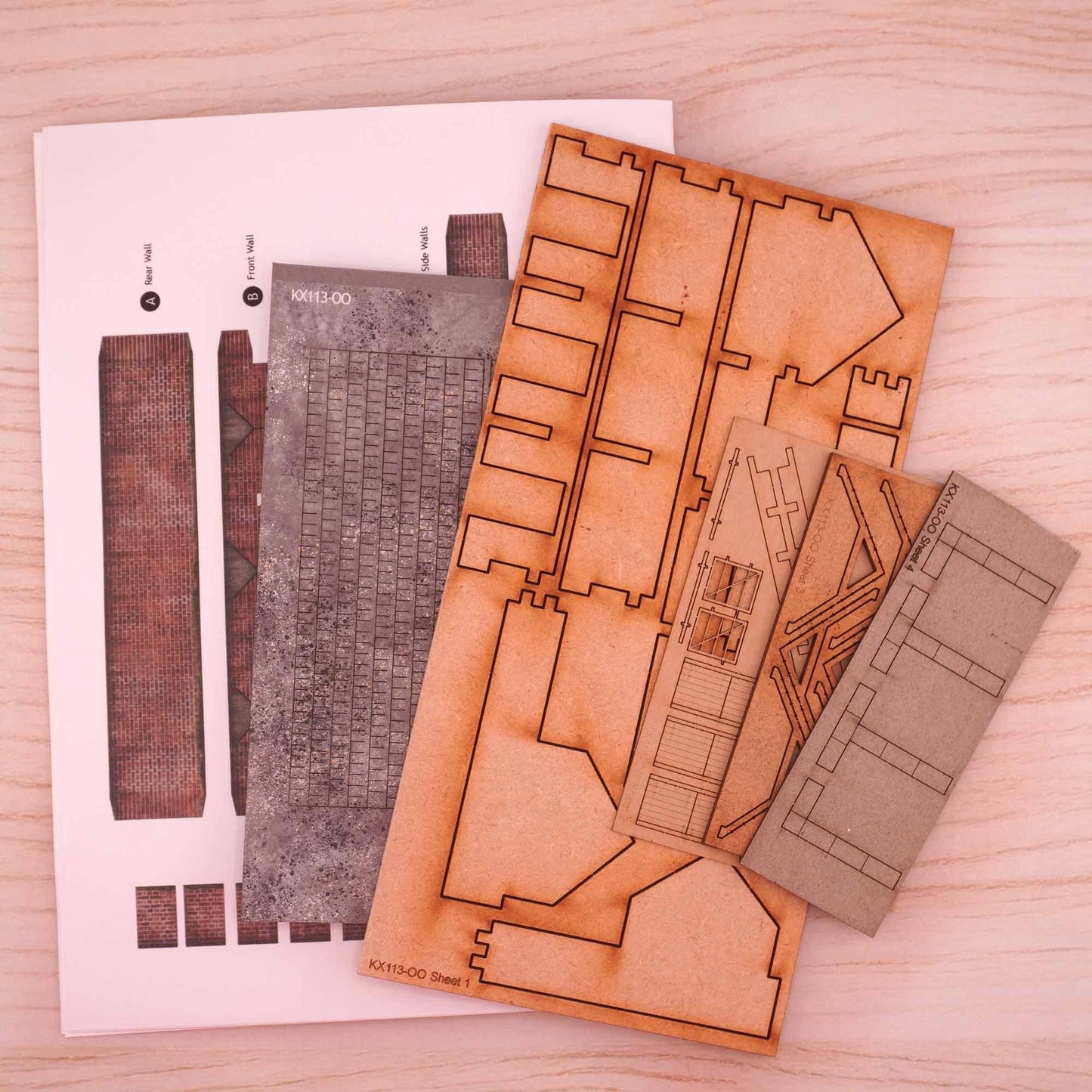 KX113 OO/HO Pigsty Model Kit