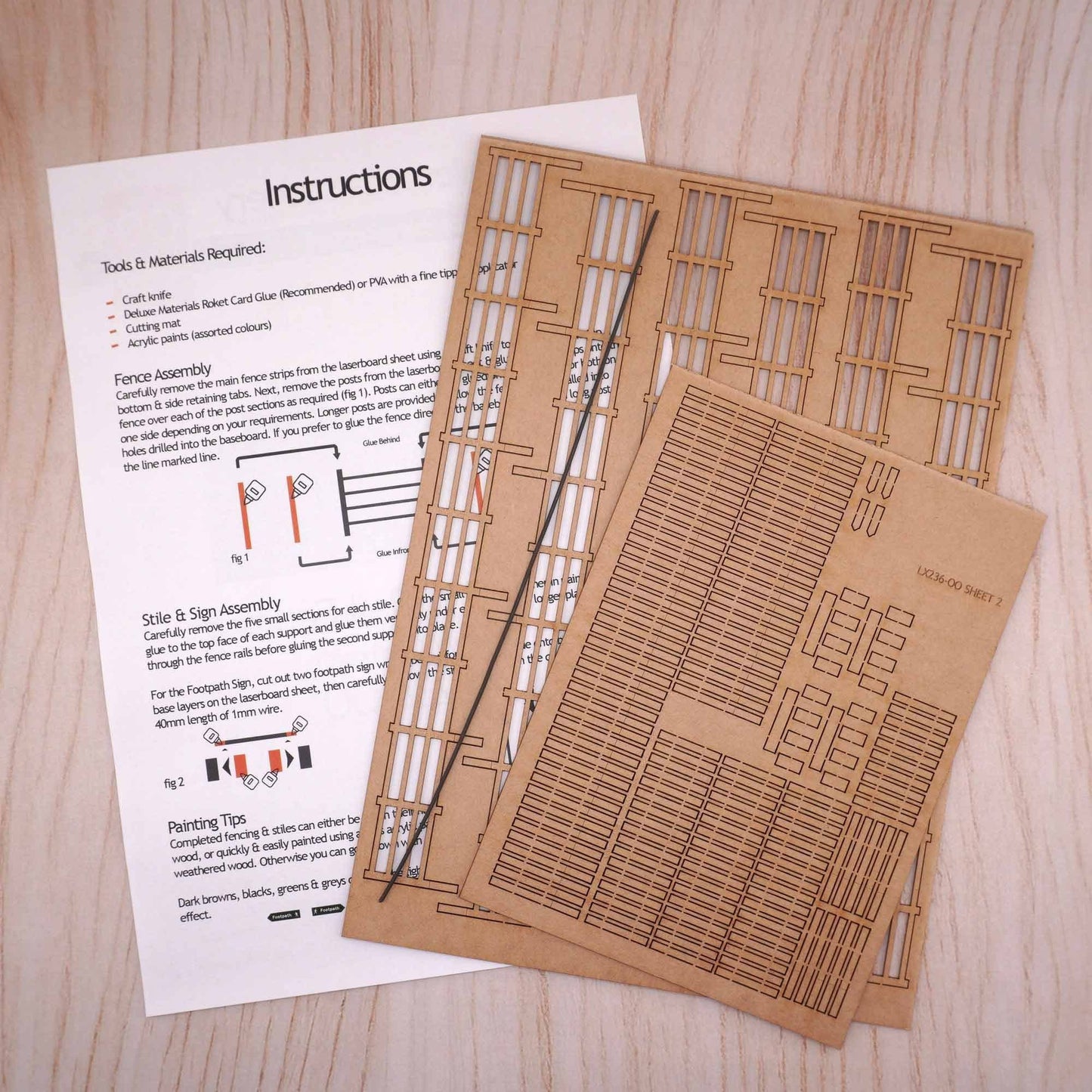 LX236 OO/HO 4ft Post & Rail Fencing (Natural Wood) Model Kit
