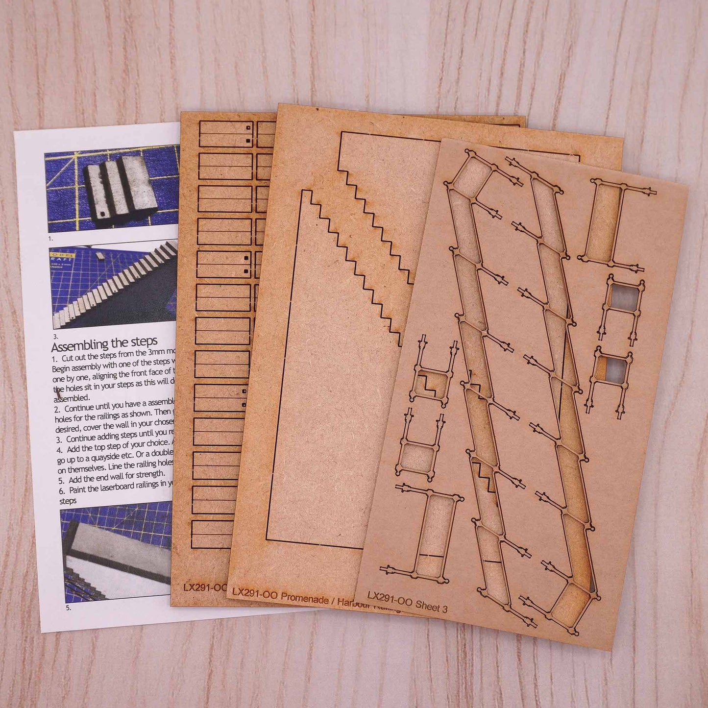 LX291 Harbour / Quayside / Station Steps Model Kit