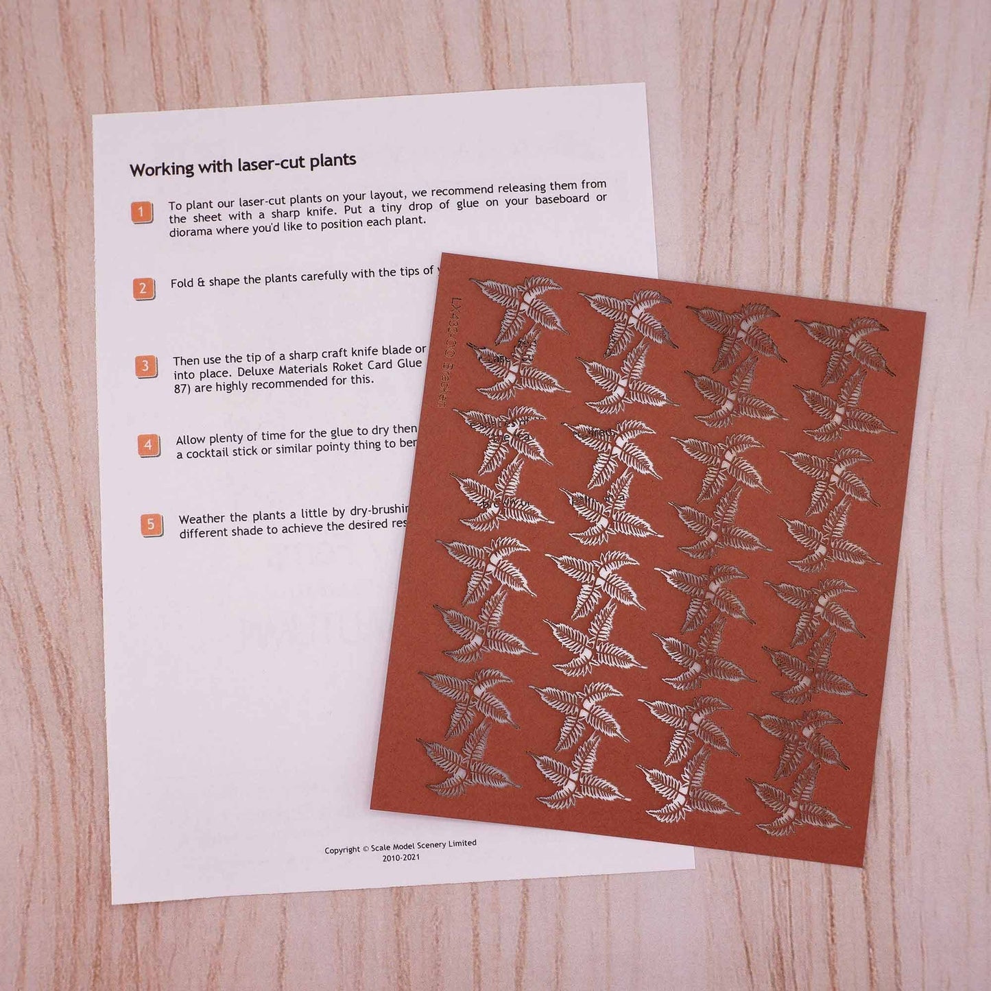 Autumn Bracken / Fern Plants Model Kit