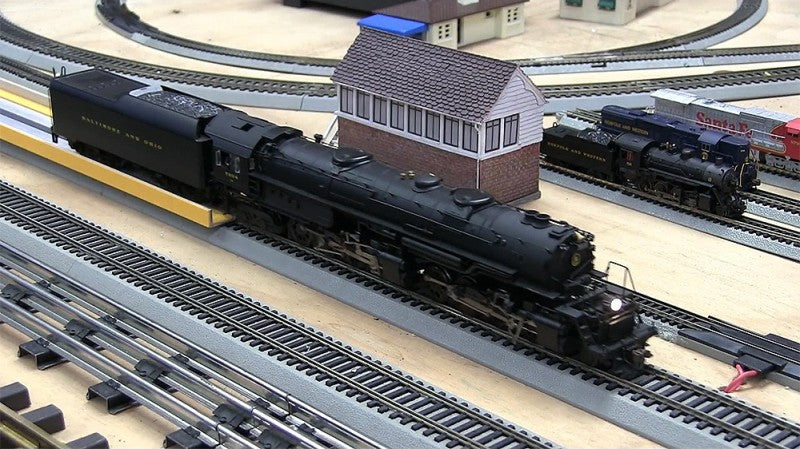 HO/OO Powered Railer For Locos, Coaches and Wagons