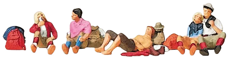 PR10442 Hikers Resting (5) Exclusive Figure Set