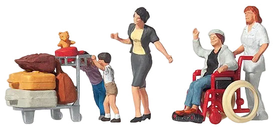 PR10465 Travellers (4) Exclusive Figure Set