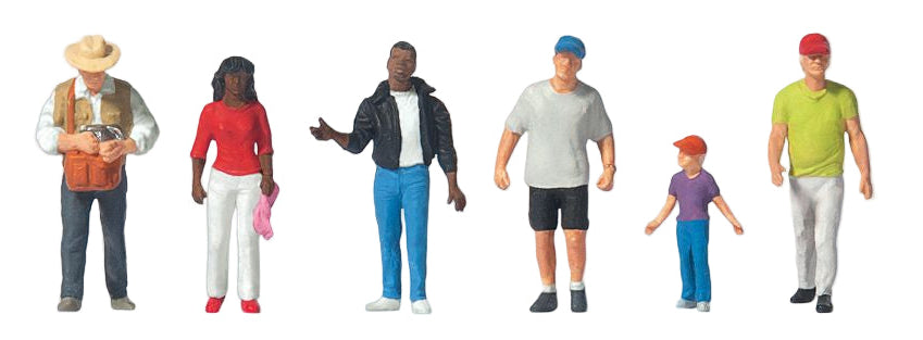 Passers By (6) Exclusive Figure Set