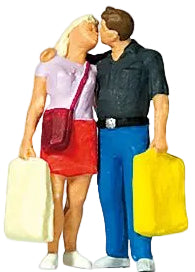 PR28185 Kissing Couple Figure