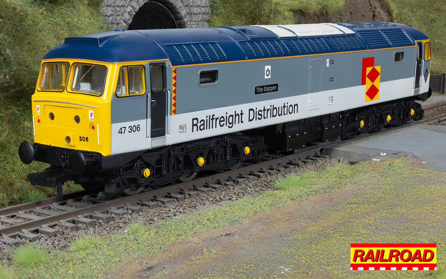 RailRoad Class 47 Railfreight Distribution 'The Sapper' 47306 Diesel Locomotive
