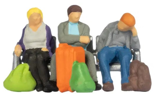 N15213 Seated Travellers (6) w/Baggage Figure Set - HO/OO Scale