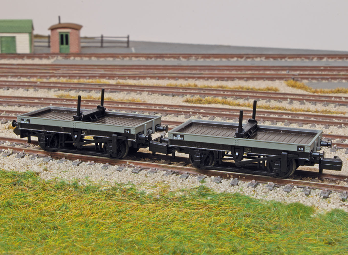 NR1154B 4 Wheel BR Bolster Wagon Twin Pack