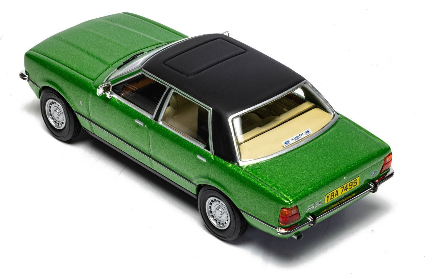 Ford Cortina Mk4 2.3 Ghia - Regency Green