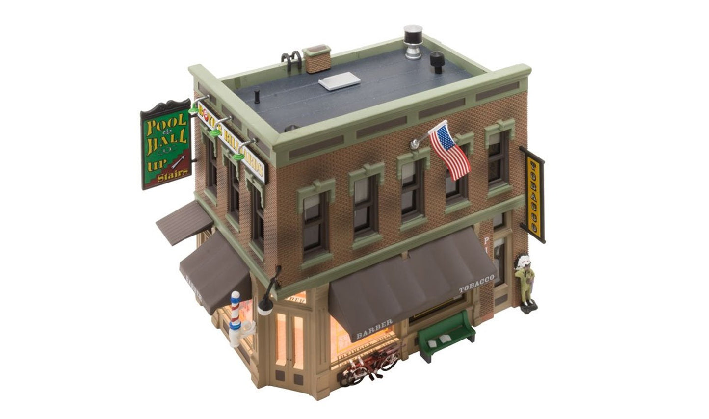 BR5024 Woodland Scenics - HO Scale Buildings - Corner Emporium