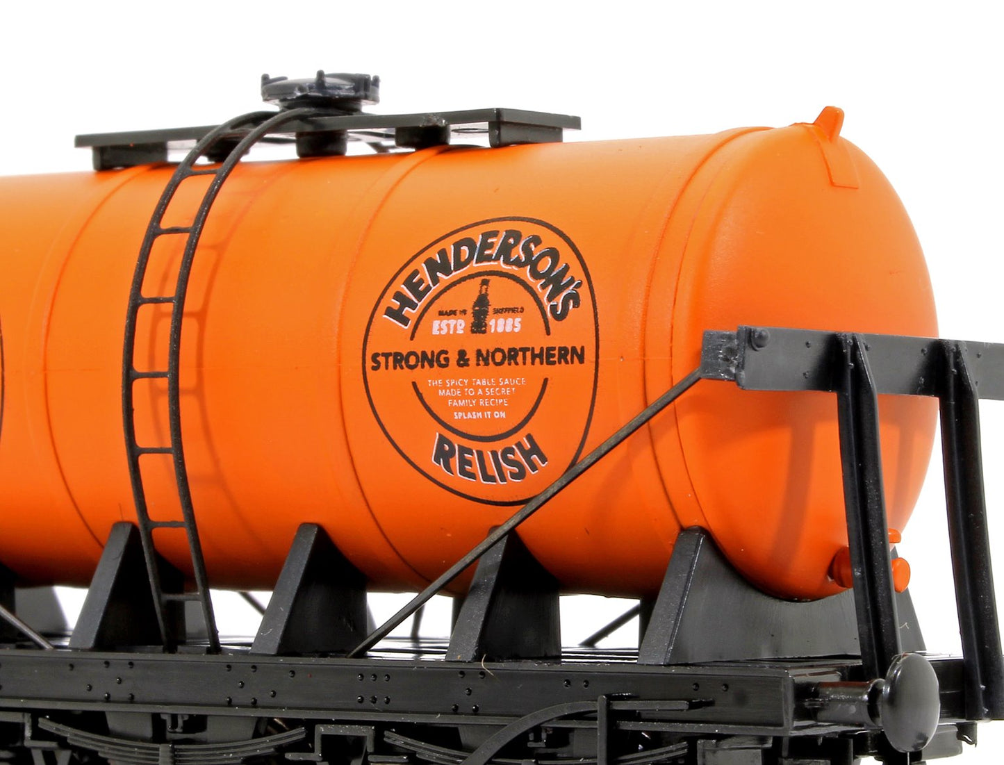 Henderson's Relish "Strong & Northern" 6 Wheel Tank Wagon