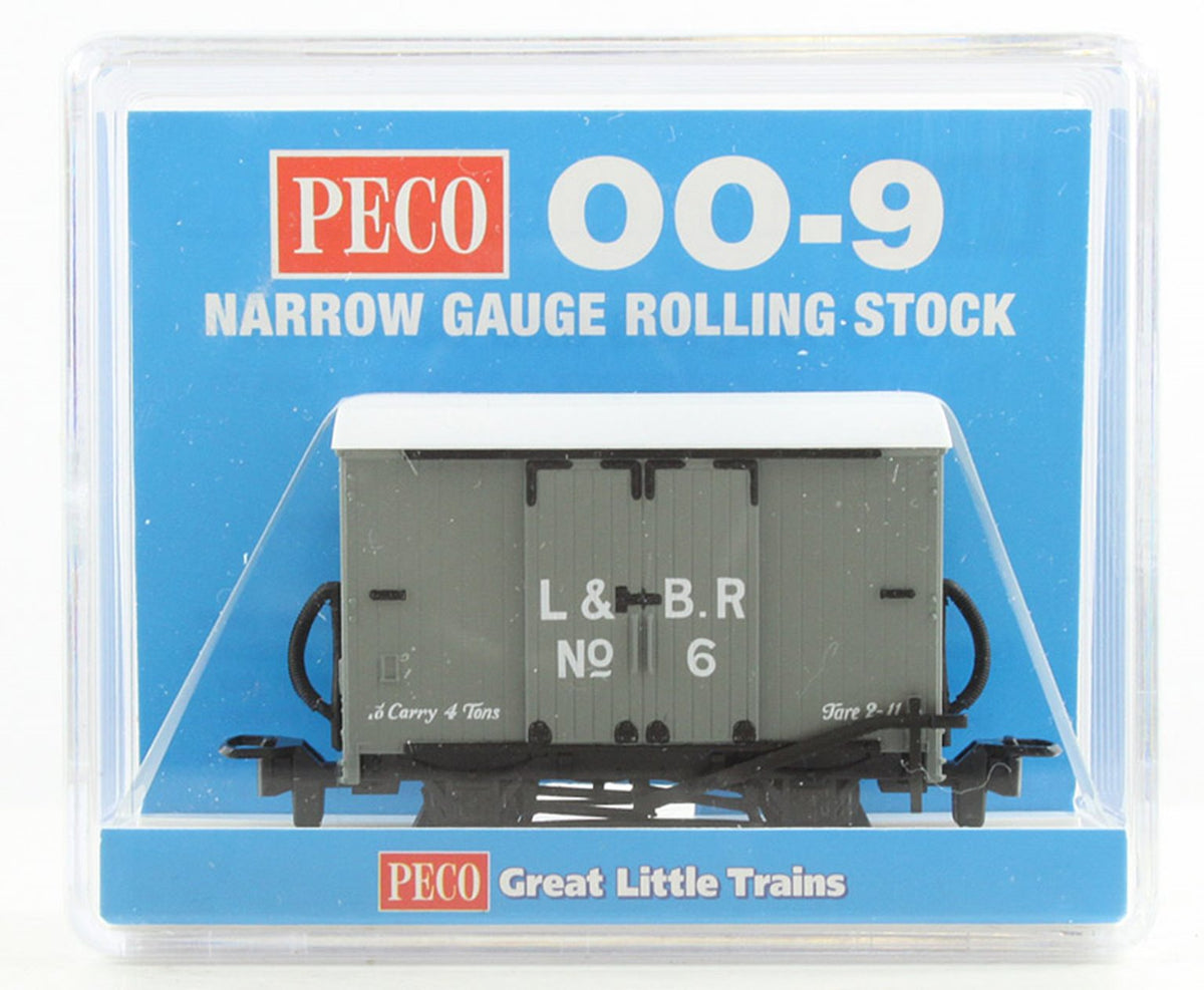 Pre-Owned GR220D Box Van, L&B Livery No.6