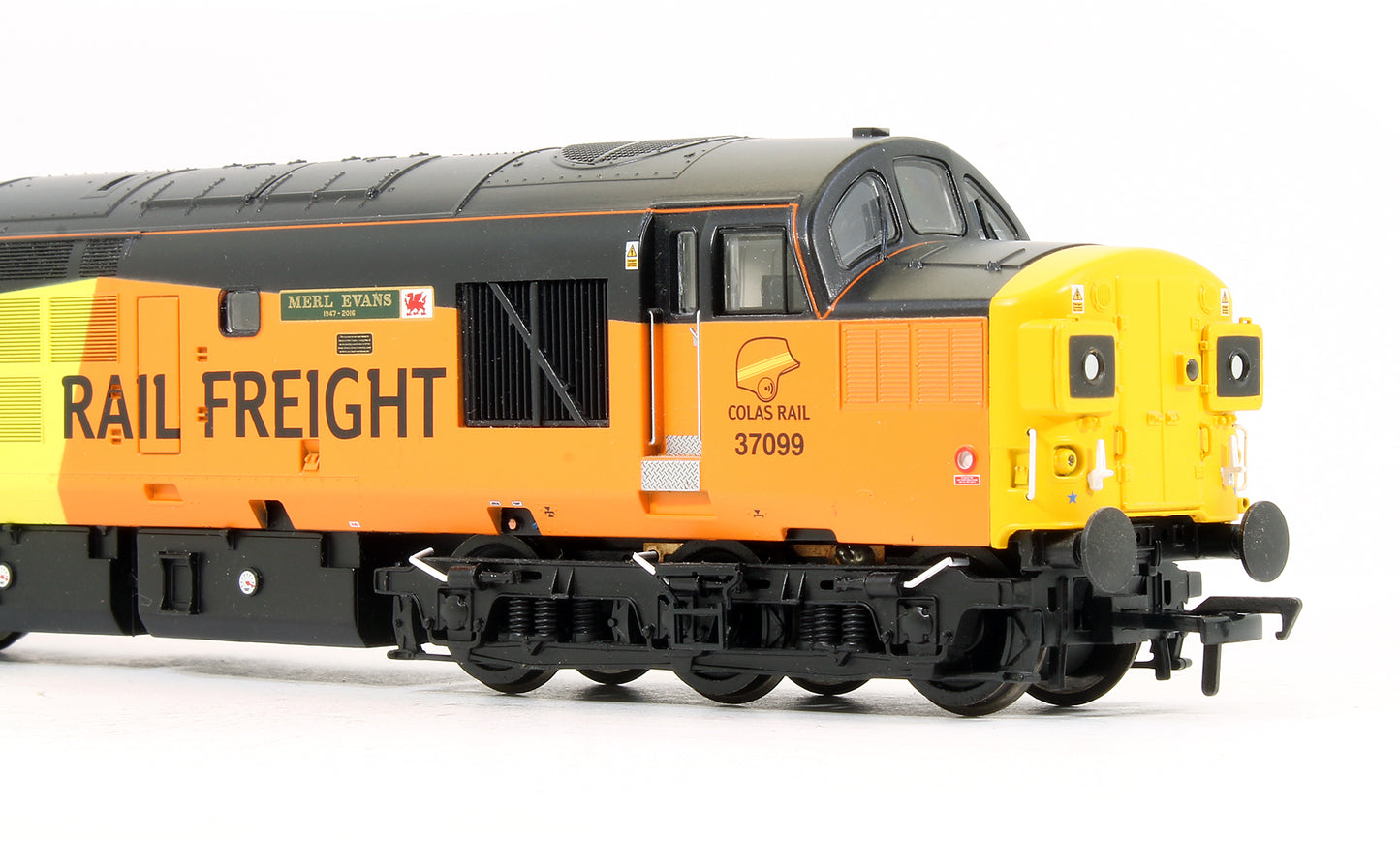 Pre-Owned 32-789 Class 37/0 37099 'Merl Evans' Colas Diesel Locomotive